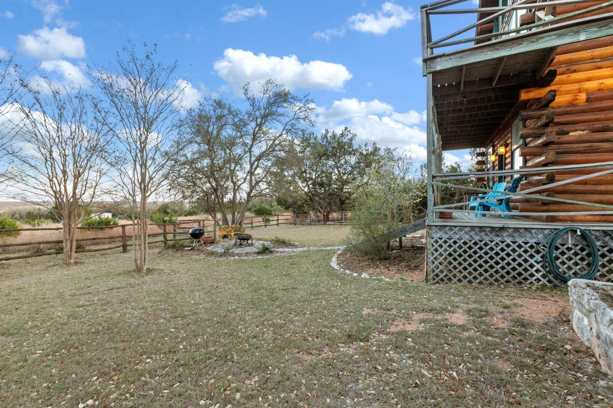 Mighty Oak Log Cabin Fredericksburg Exterior foto